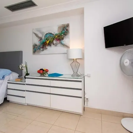 Club Atlantis 141 - アデヘ